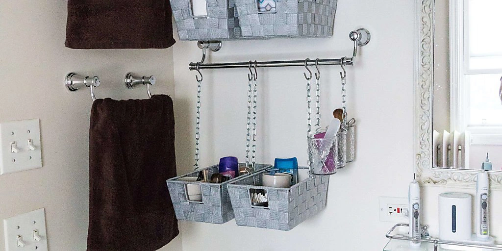 DIY Handing shelves bathroom decoration idea