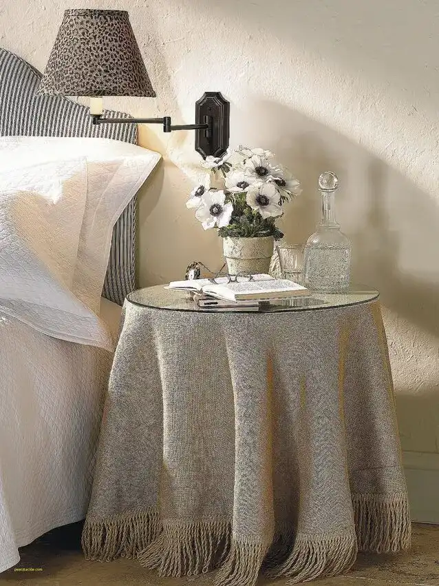 Elegant Tablecloth for End Table